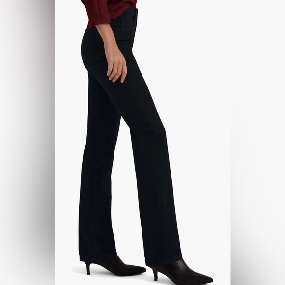 Favorite Daughter Vivi Straight Leg Jeans in color called Kingsley. - Picture 3 of 7